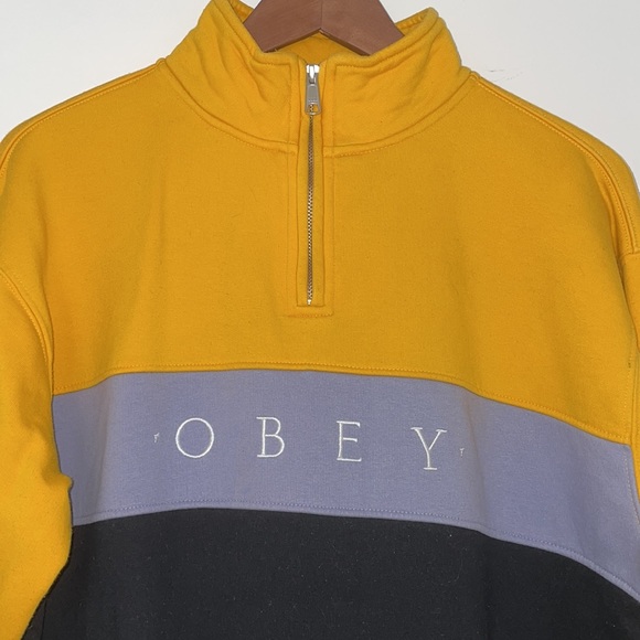 Obey 1/4 zip - Picture 2 of 4